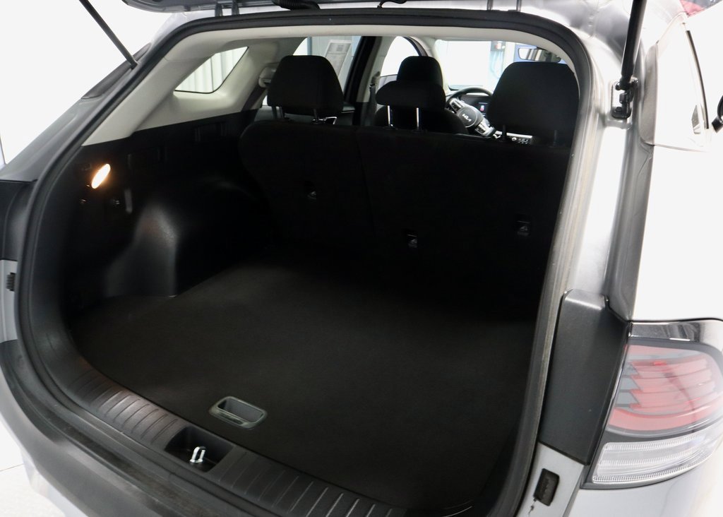 Used 2024 Kia Sportage LX image 15