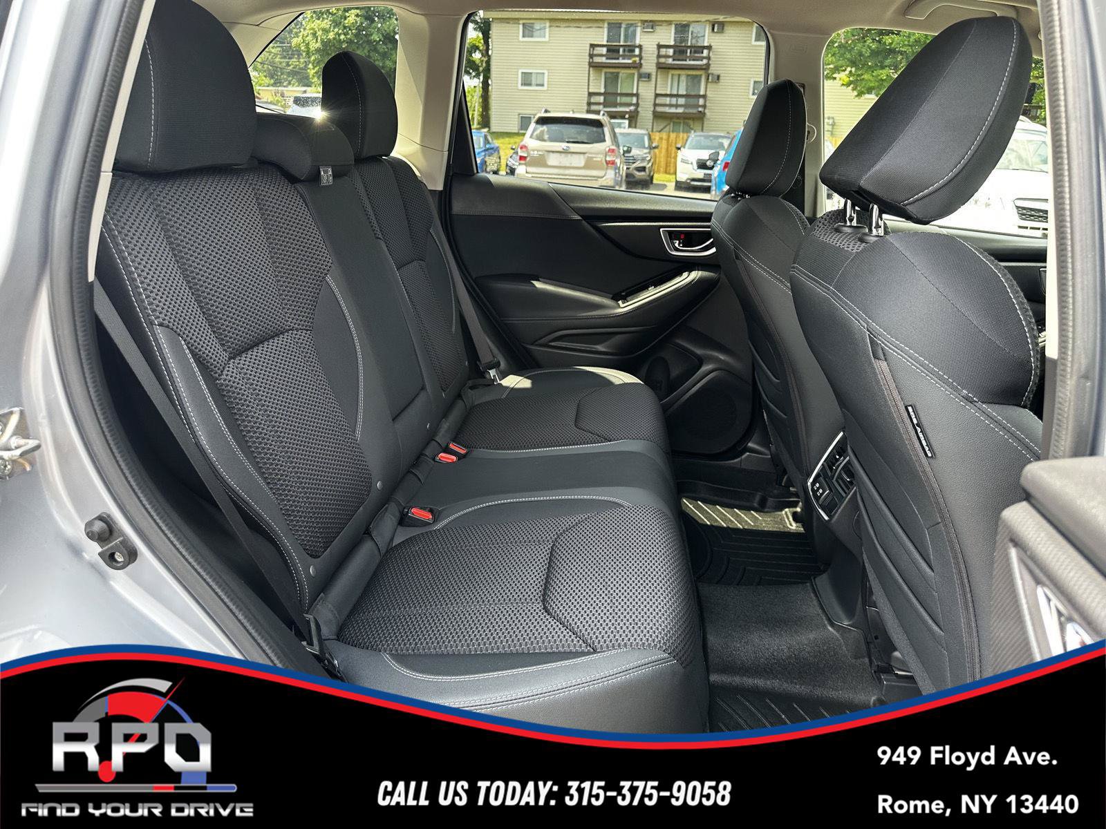 Used 2019 Subaru Forester Premium AWD/4WD image 32
