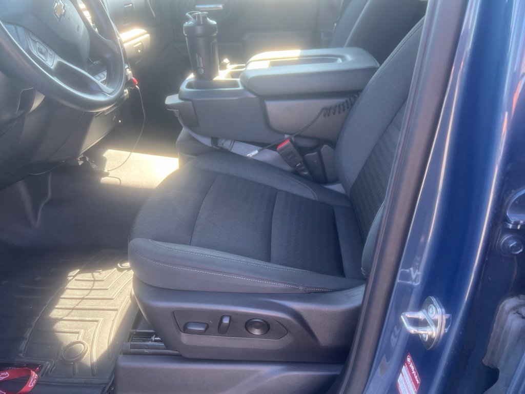 Used 2024 Chevrolet Silverado 1500 Custom AWD/4WD image 8