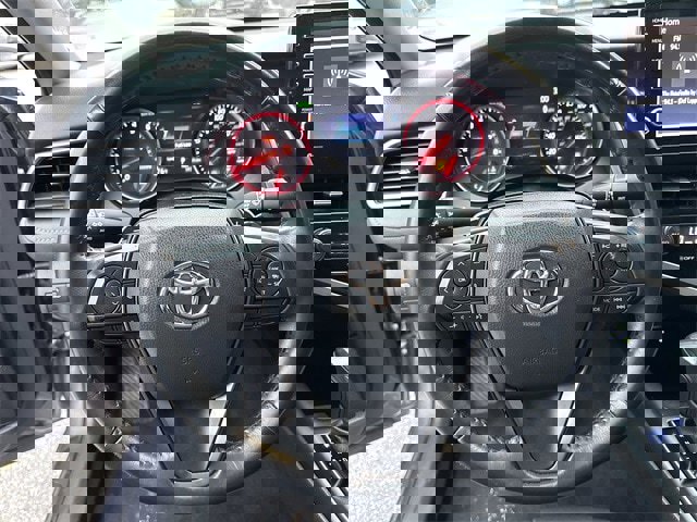 Used 2022 Toyota Camry XSE image 24