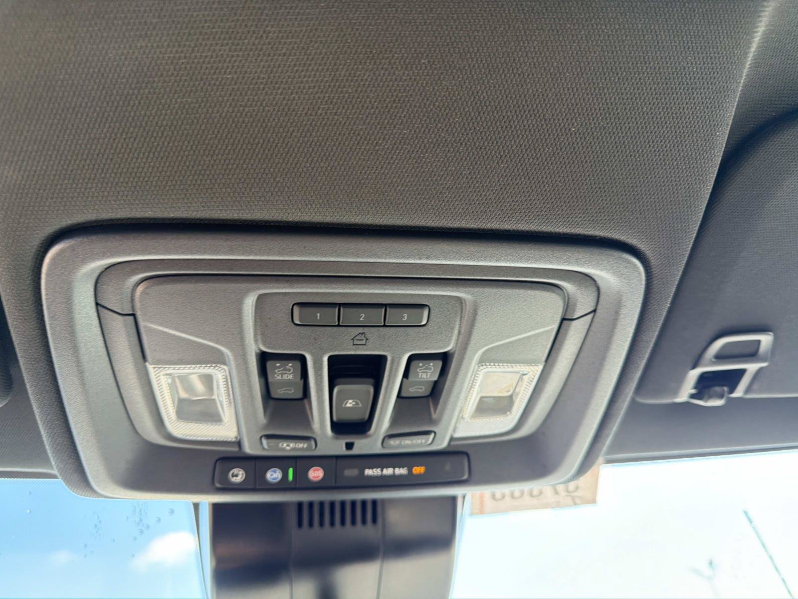 Used 2025 Chevrolet Silverado 2500 ZR2 w/ Technology Package AWD/4WD image 27