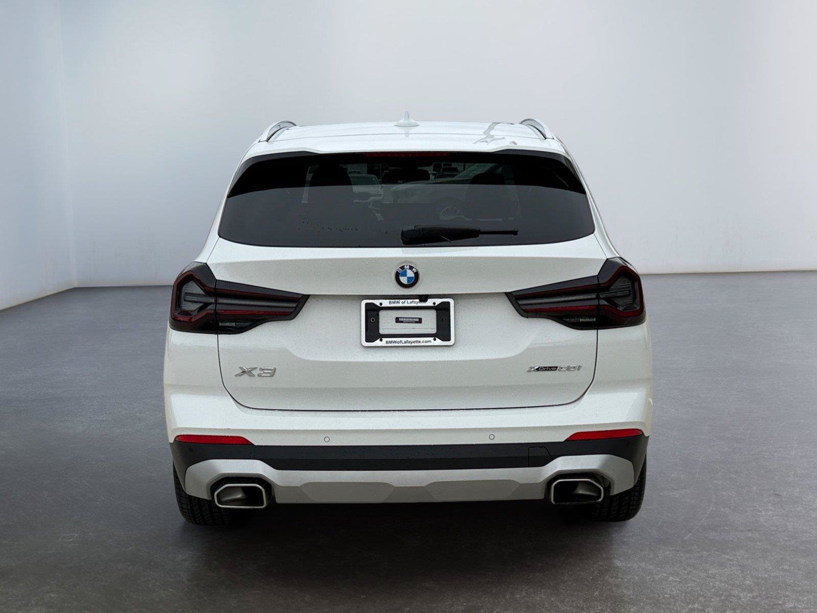 Used 2023 BMW X3 xDrive30i w/ Premium Package w/ZPA AWD/4WD image 4