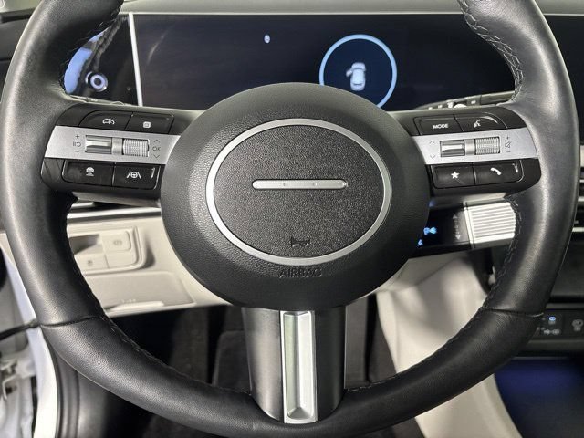 Used 2025 Hyundai Tucson Limited AWD/4WD image 16