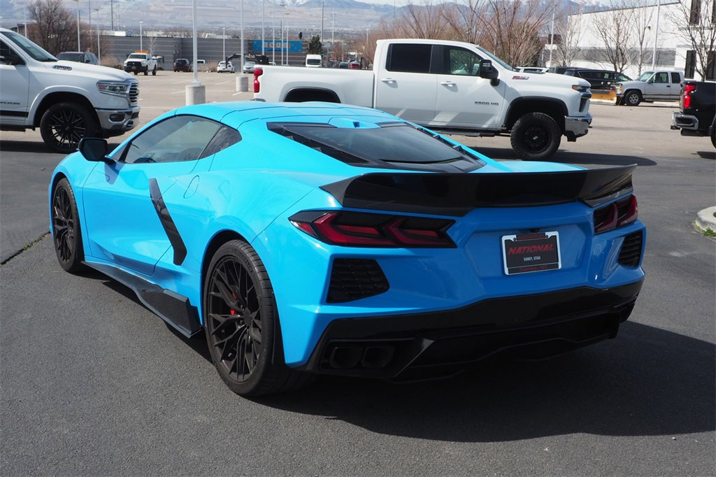 Used 2023 Chevrolet Corvette Stingray Premium Cpe w/ Z51 Performance Package image 5