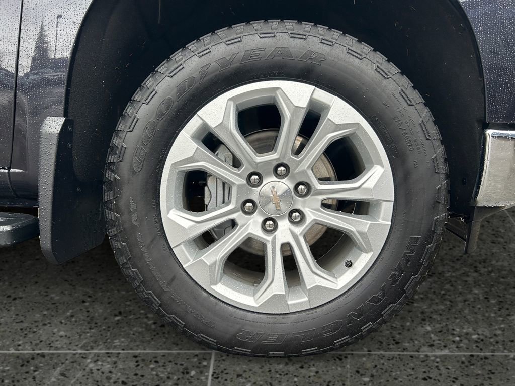 Used 2023 Chevrolet Silverado 1500 LTZ image 9