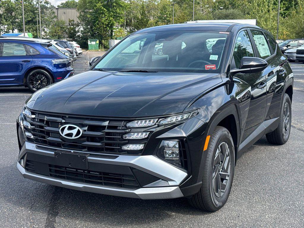 New 2026 Hyundai Tucson Blue SE AWD/4WD image 1