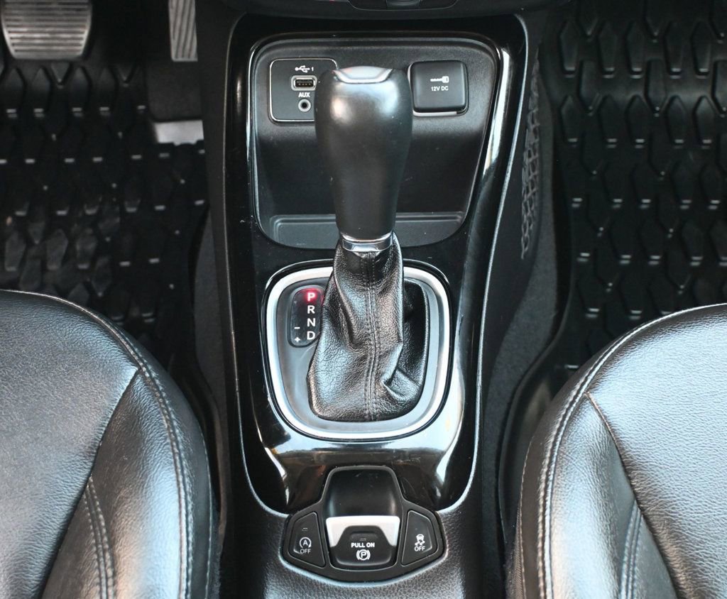 Used 2020 Jeep Compass Latitude FWD image 13