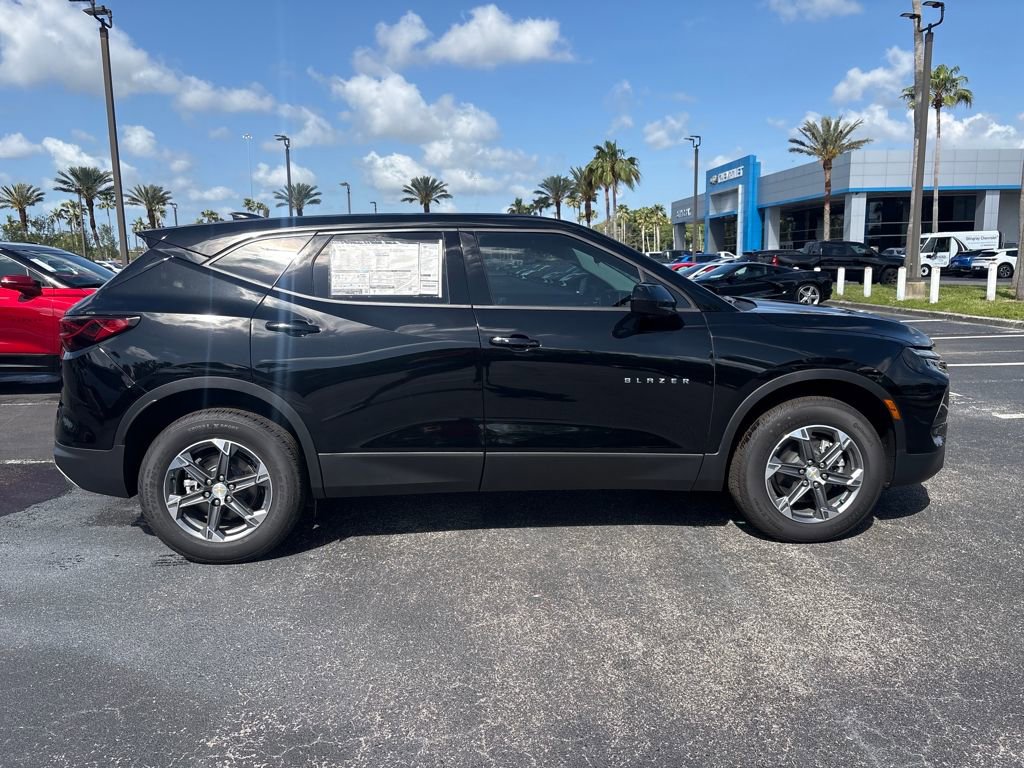 New 2024 Chevrolet Blazer LT w/ Driver Confidence Package image 6