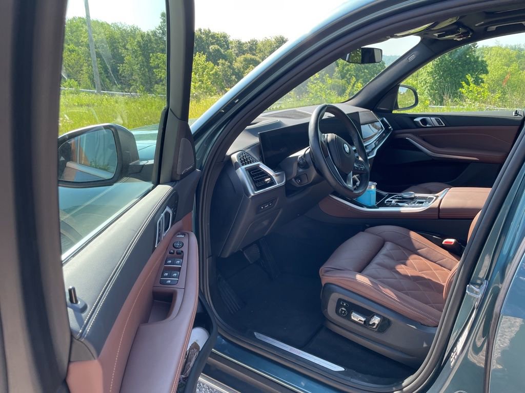 Used 2025 BMW X5 xDrive40i AWD/4WD image 12