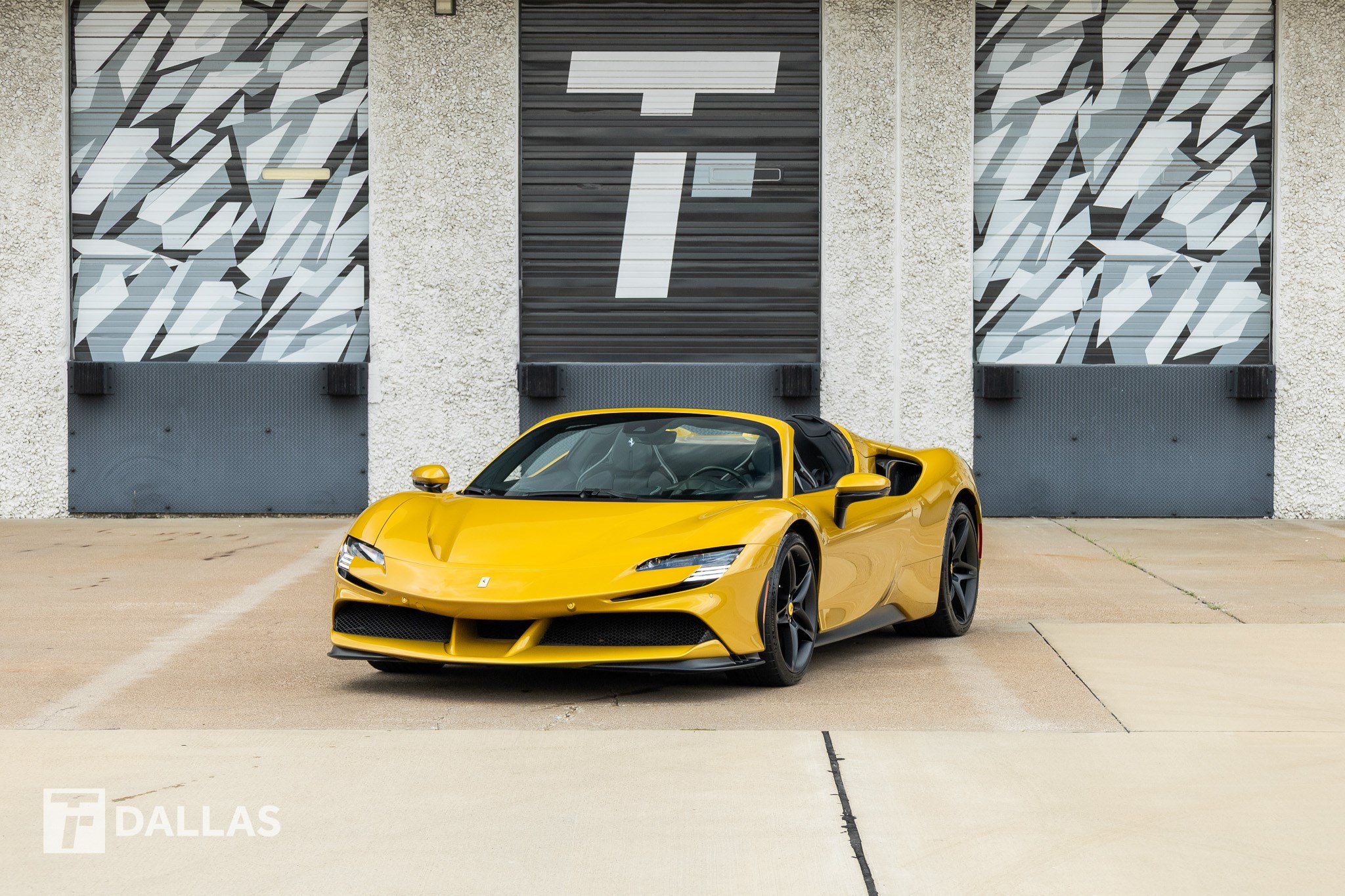 Used 2023 Ferrari SF90 Spider AWD/4WD image 5