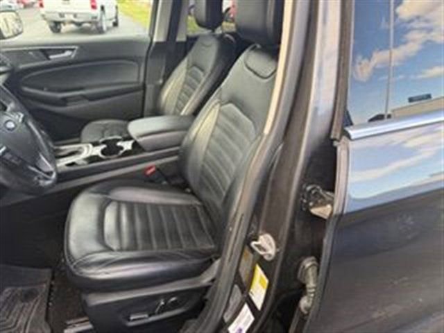 Used 2015 Ford Edge SEL w/ Equipment Group 201A AWD/4WD image 2