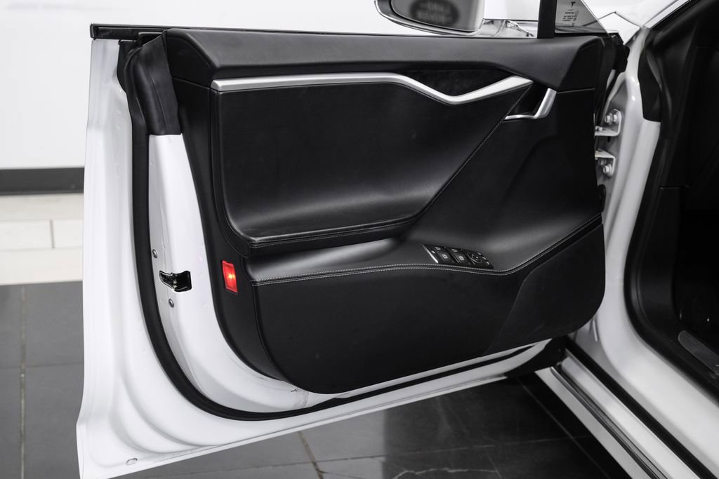 Used 2018 Tesla Model S 75D image 48