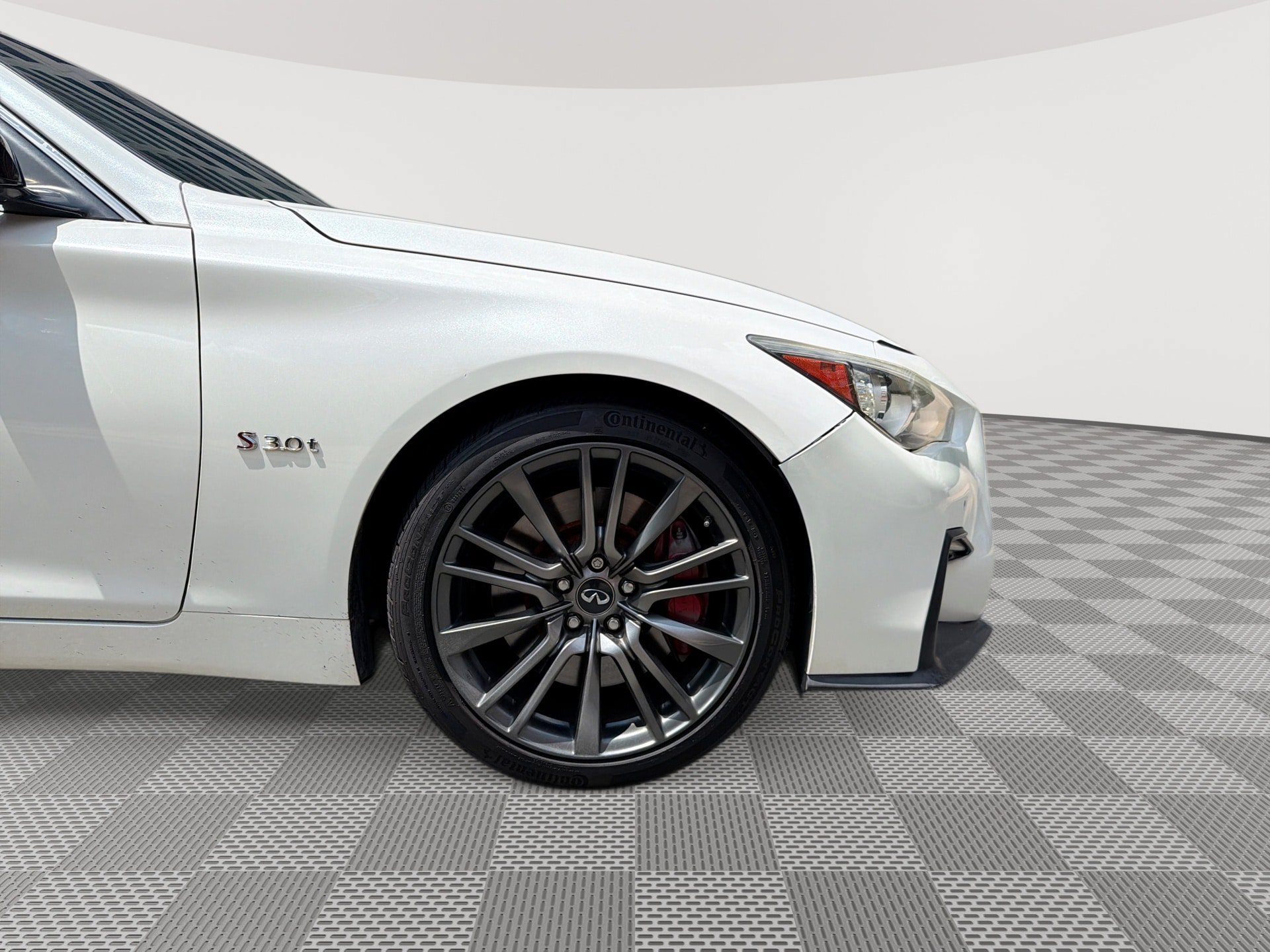 Used 2018 INFINITI Q50 Red Sport 400 RWD image 31