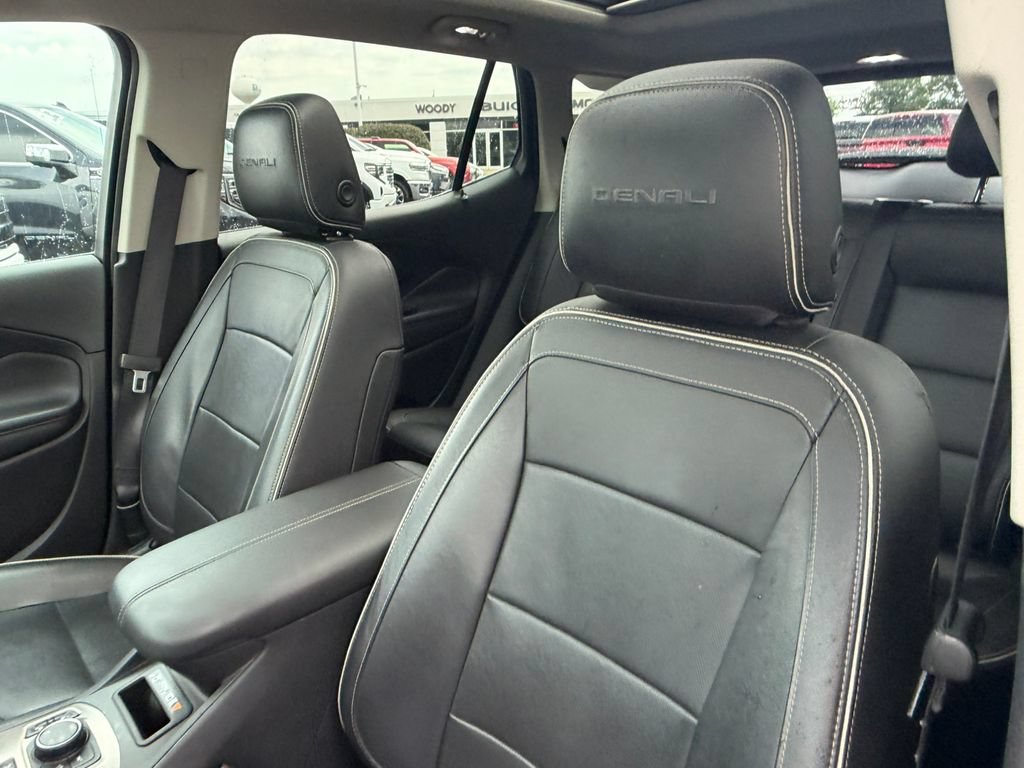 Certified 2019 GMC Terrain Denali w/ Advanced Safety Package AWD/4WD image 32