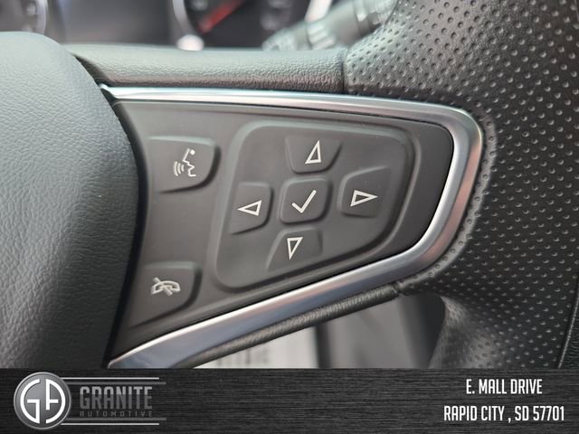 Used 2023 Chevrolet Equinox LT image 32