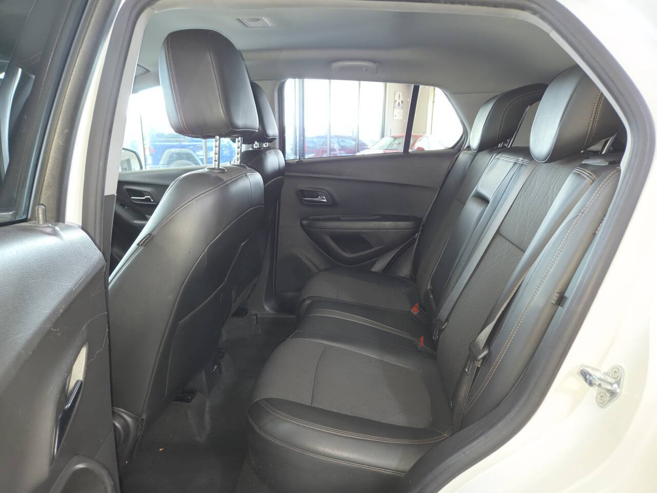 Used 2019 Chevrolet Trax LT w/ LT Convenience Package FWD image 20