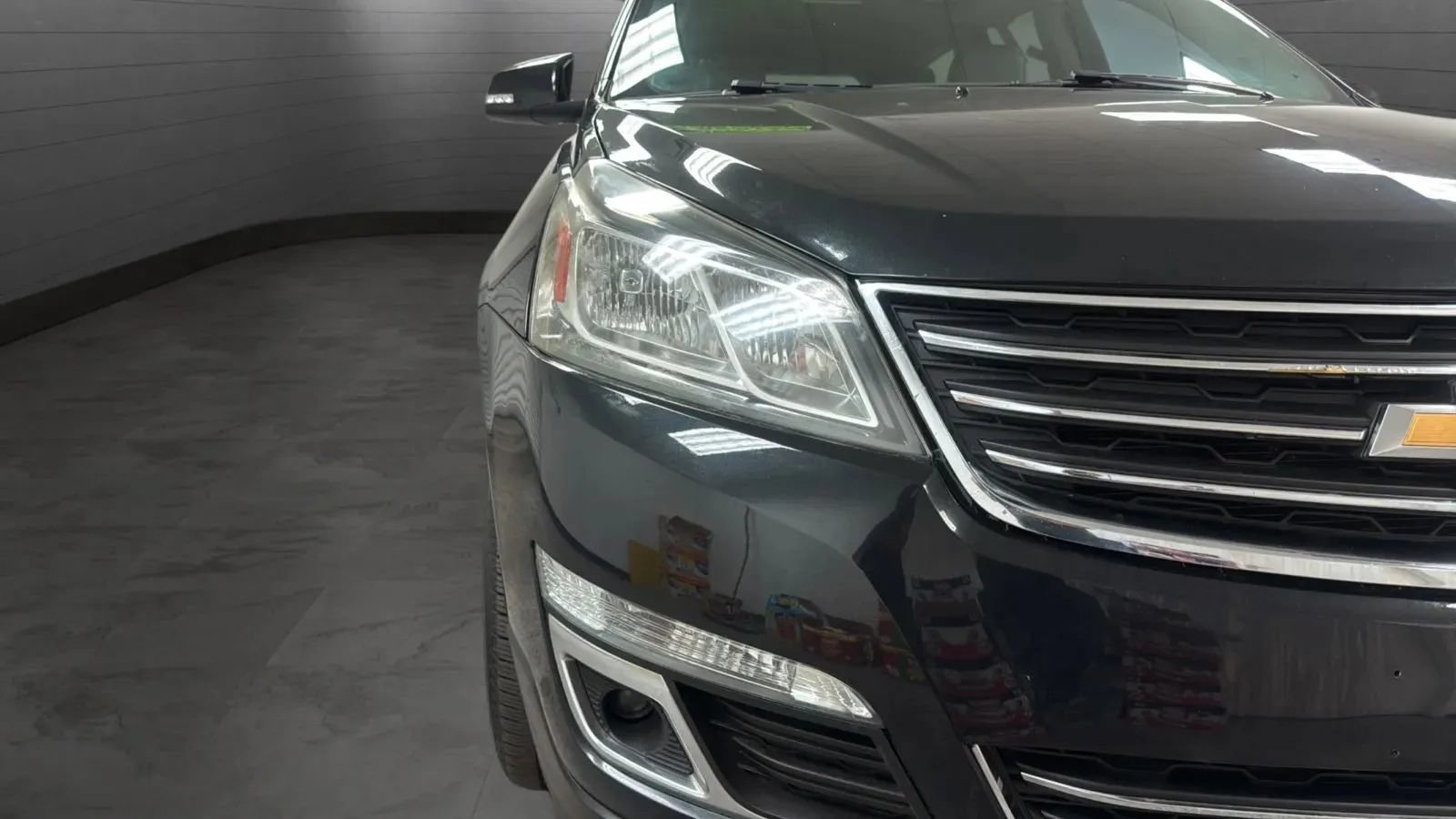 Used 2015 Chevrolet Traverse LT FWD image 30