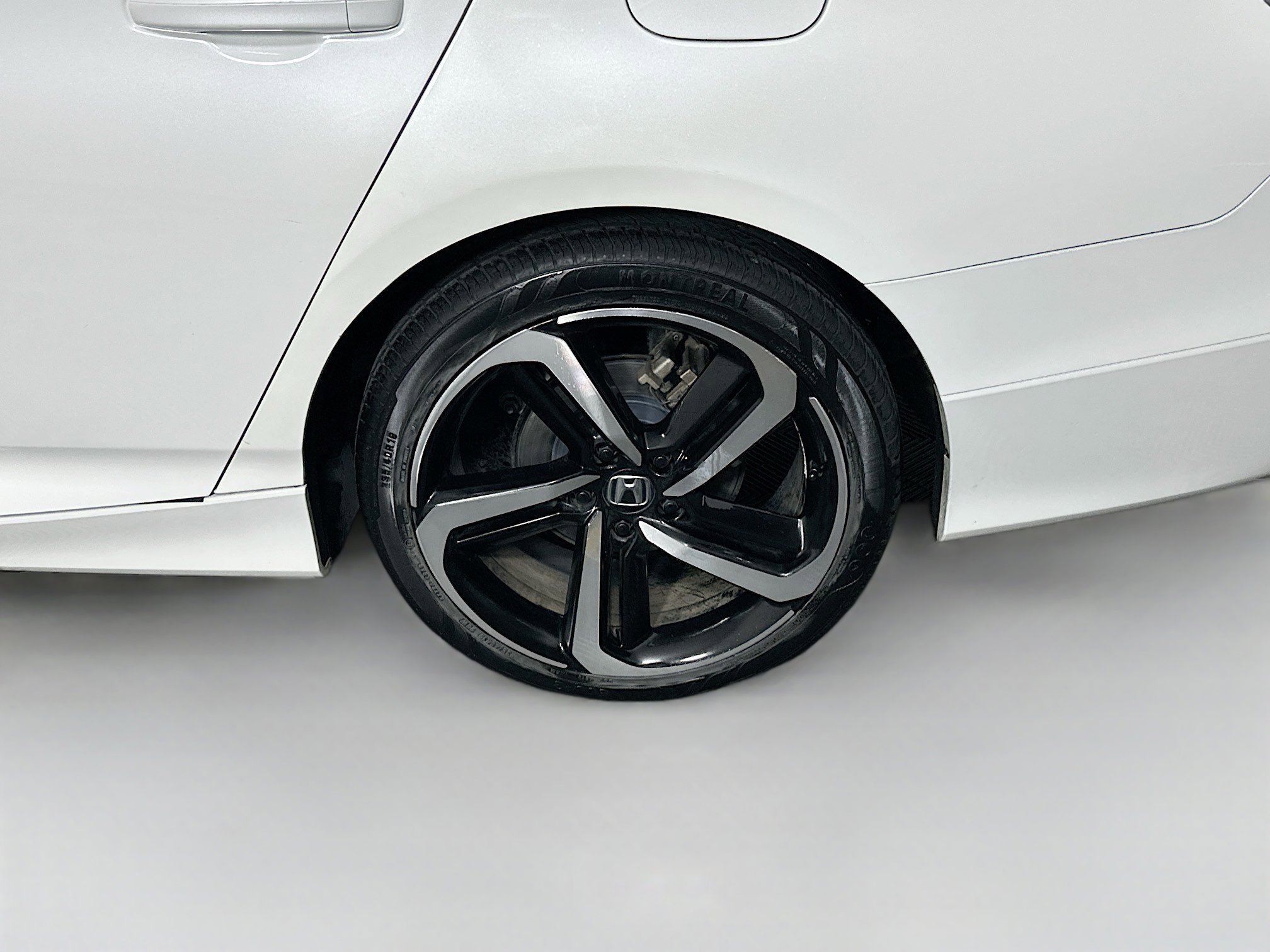 Used 2020 Honda Accord Sport image 11