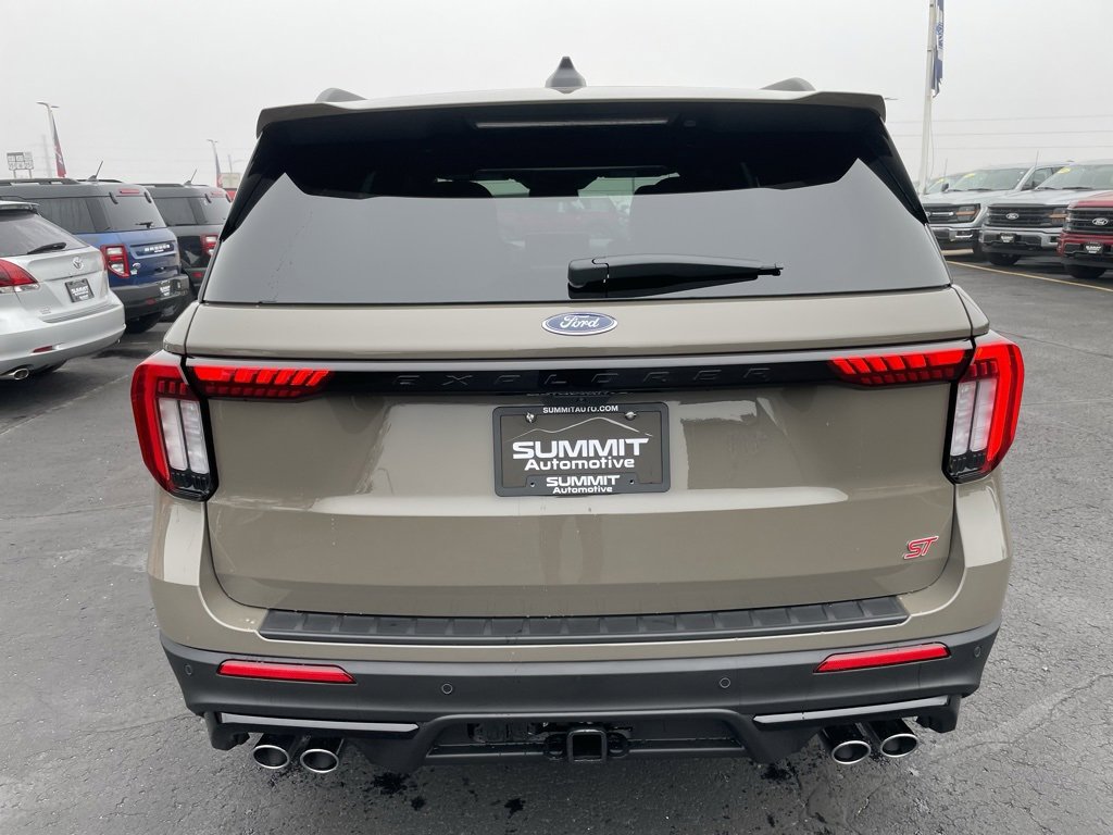 New 2026 Ford Explorer ST image 36