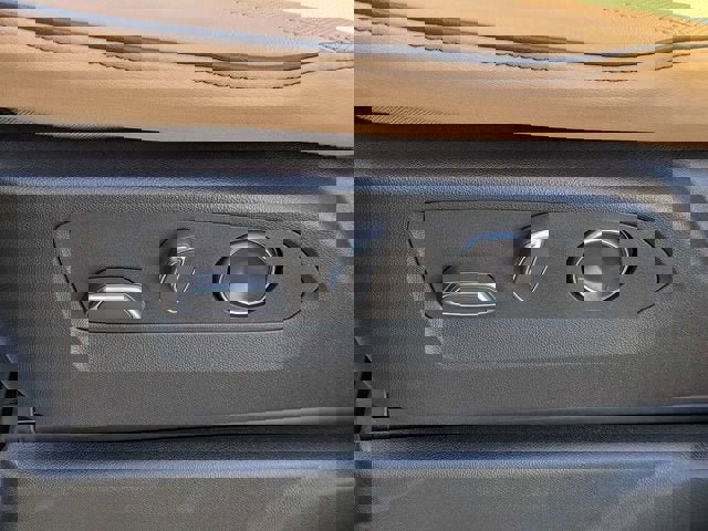 New 2026 Cadillac Escalade Luxury w/ Touring Package image 21