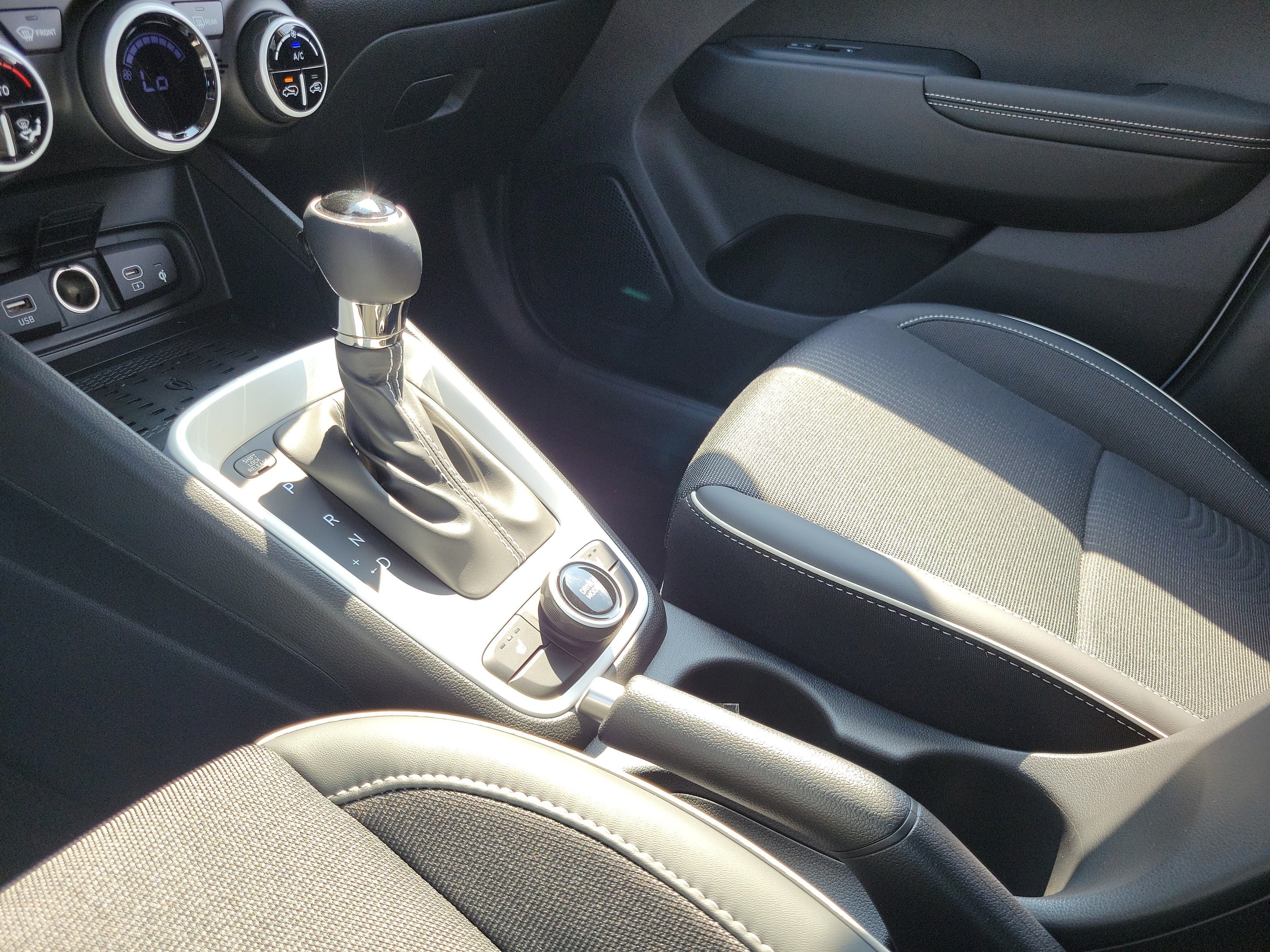 New 2026 Hyundai Venue SEL FWD image 29
