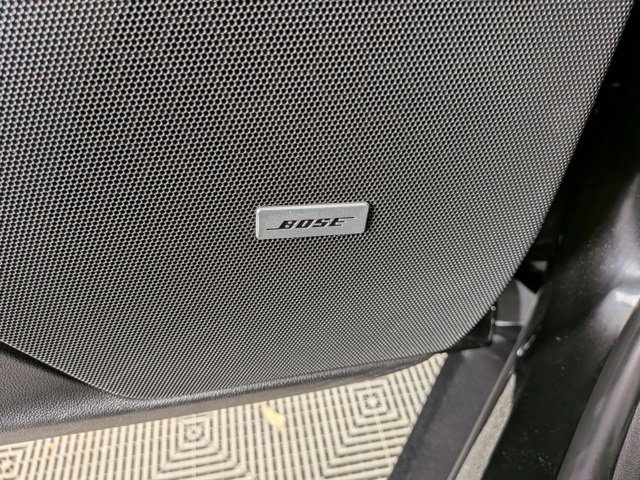 Certified 2025 Cadillac XT5 Premium Luxury w/ LPO, Floor Liner Package image 11