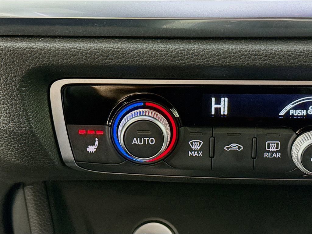 Used 2020 Audi Q3 2.0T Premium Plus image 22