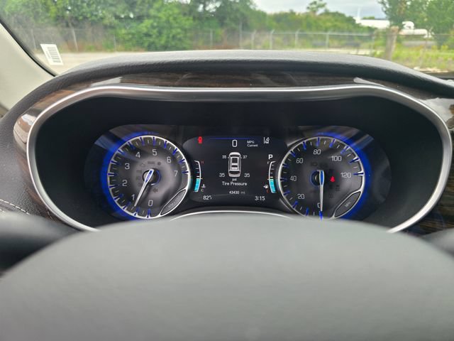 Used 2021 Chrysler Pacifica Limited w/ Premium & Safety Sphere Group AWD/4WD image 31