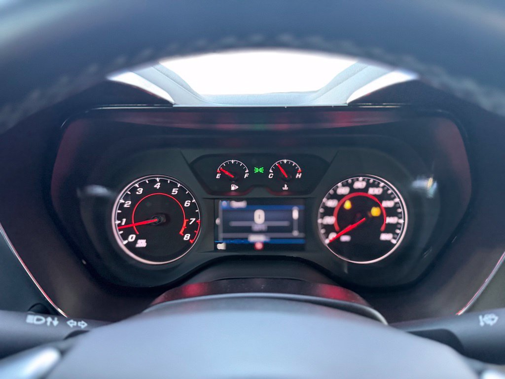 Used 2024 Chevrolet Camaro LT RWD image 10