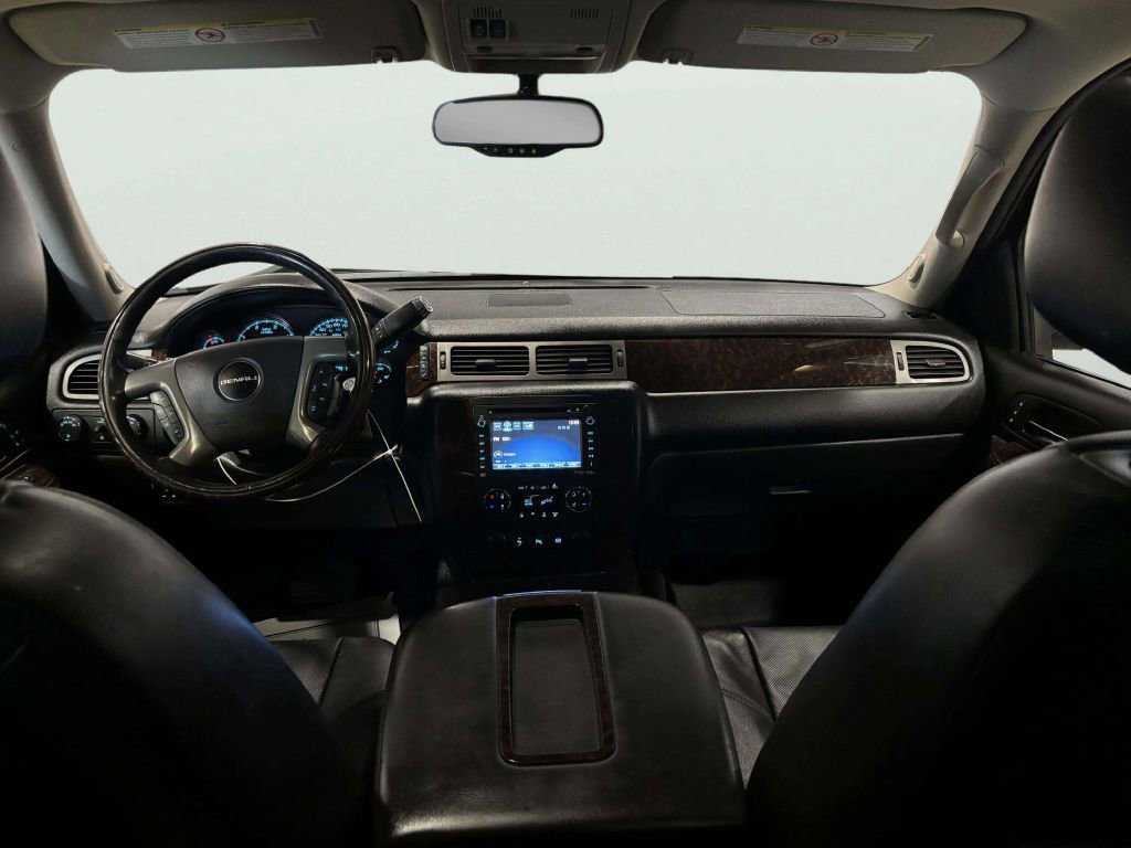 Used 2013 GMC Sierra 3500 Denali image 29