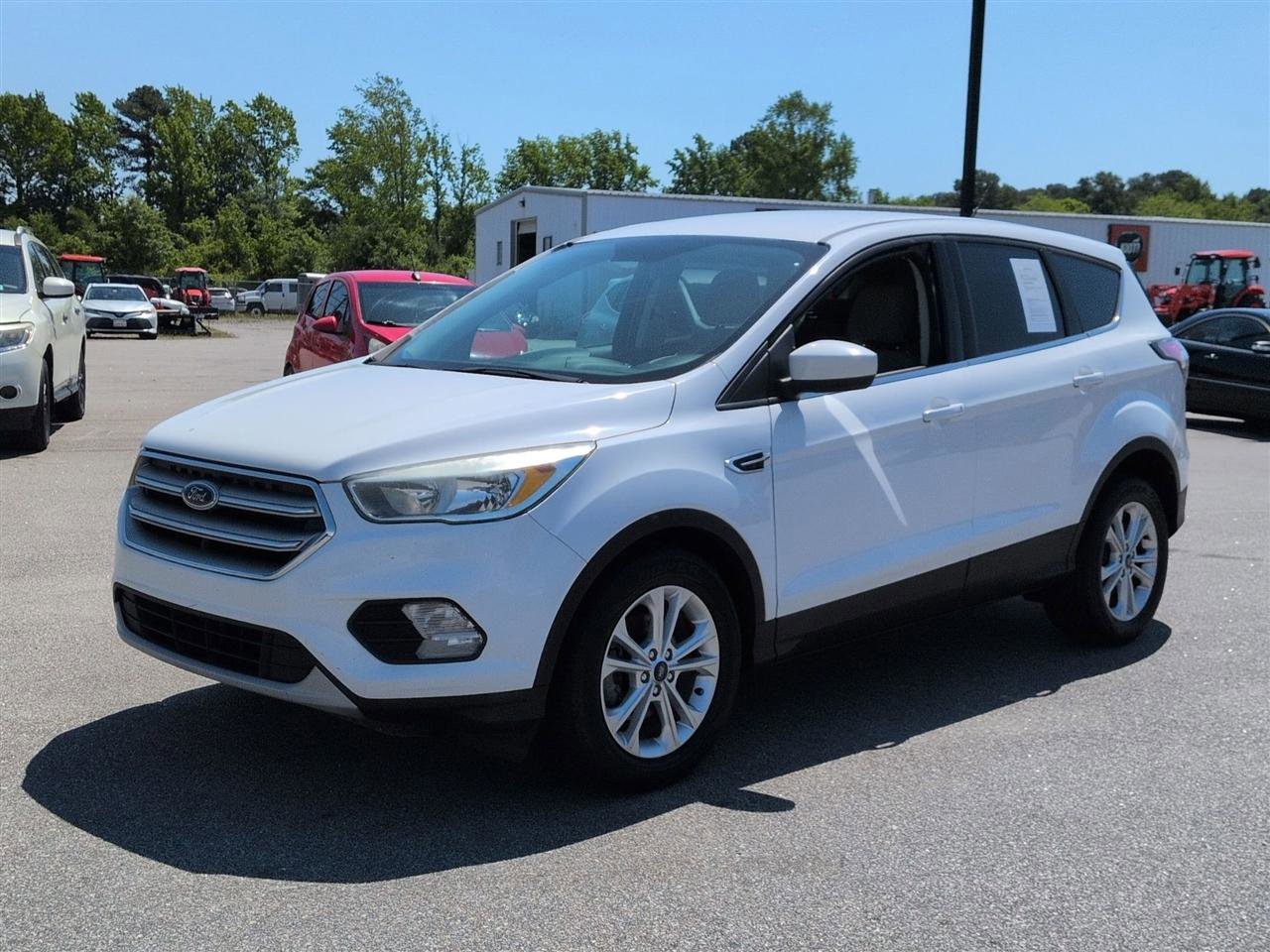 Used 2017 Ford Escape SE FWD image 7