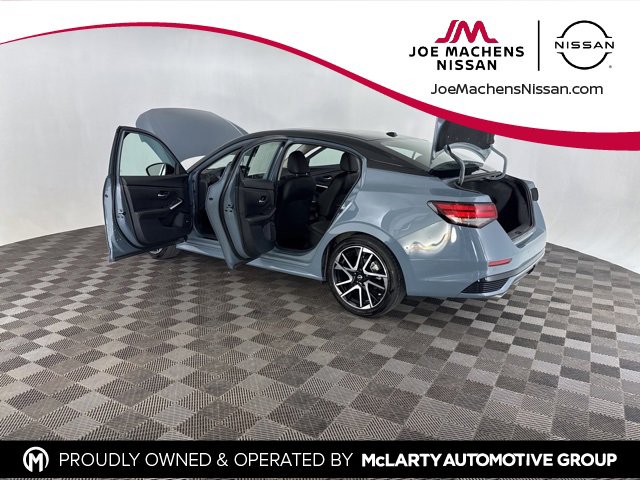 Certified 2025 Nissan Sentra SR w/ SR Premium Package image 16