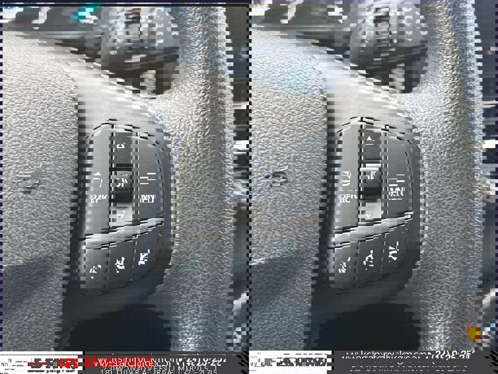 Used 2022 Ford Escape SE image 24