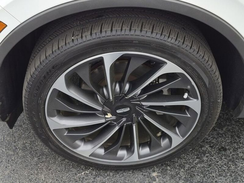 Used 2020 Lincoln Aviator Reserve w/ Equipment Group 202A image 9