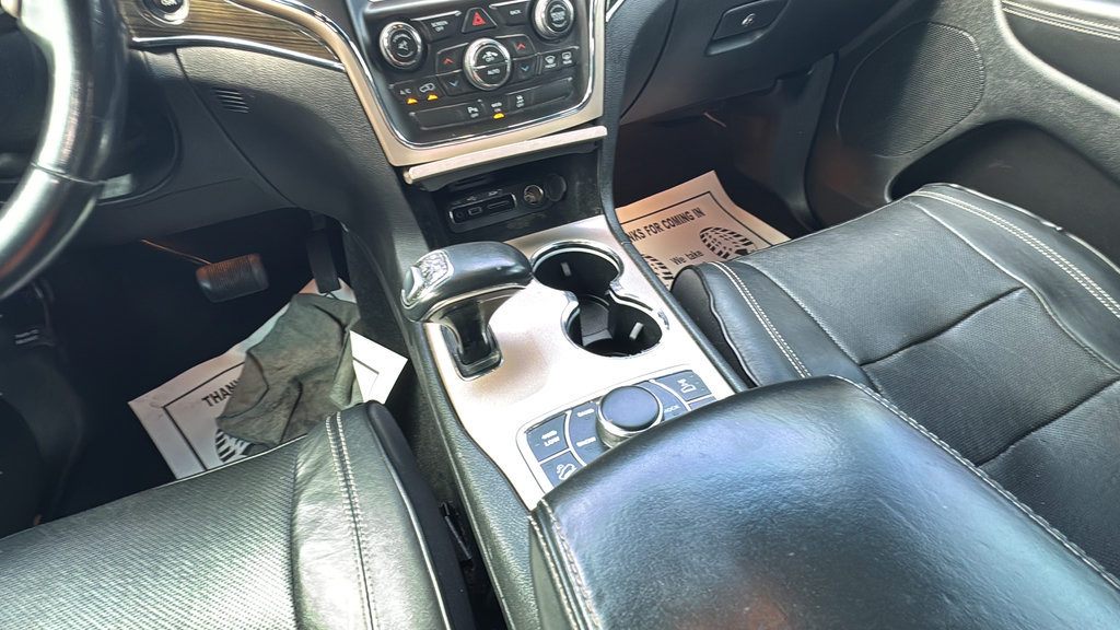 Used 2014 Jeep Grand Cherokee Overland AWD/4WD image 22