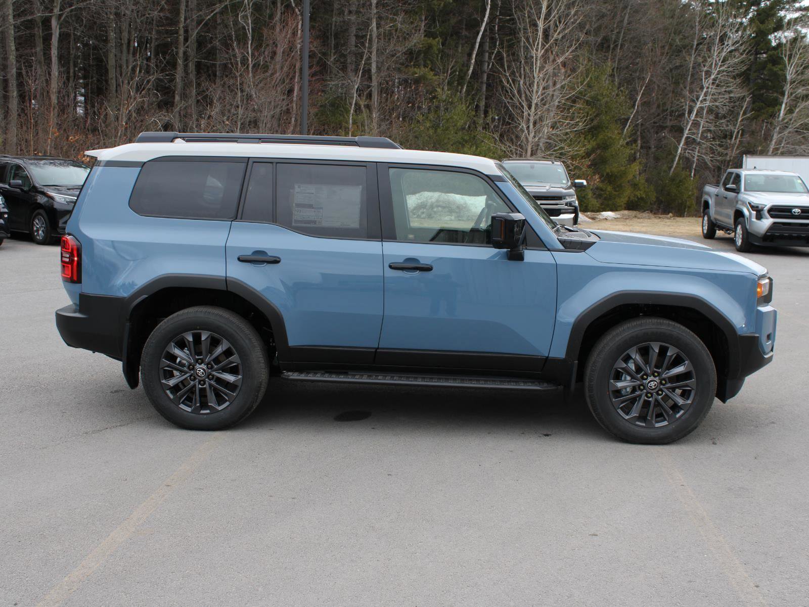 New 2026 Toyota Land Cruiser Base image 4