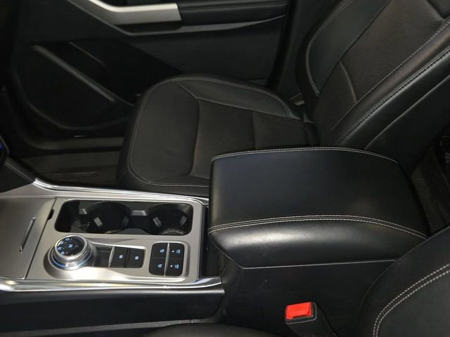 Used 2020 Ford Explorer Limited image 21