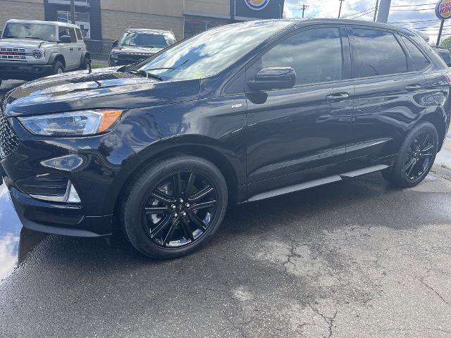 Certified 2023 Ford Edge ST-Line AWD/4WD image 4