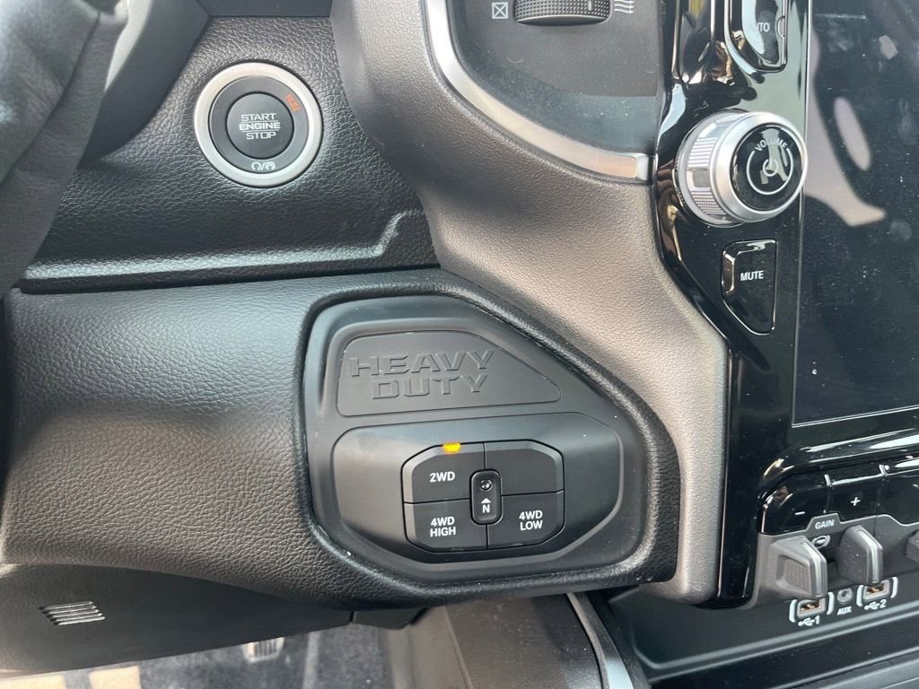 Used 2025 RAM 2500 Big Horn image 27