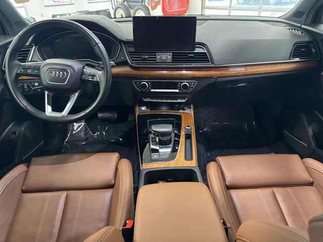 Used 2023 Audi Q5 2.0T Prestige w/ Prestige Package image 34