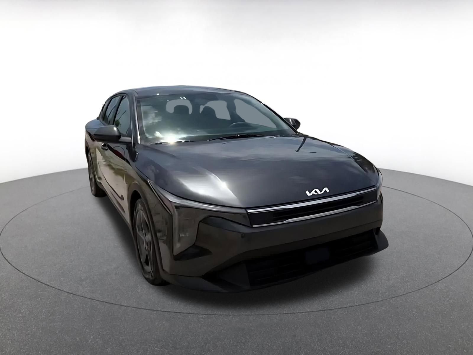 Used 2025 Kia K4 FWD image 3