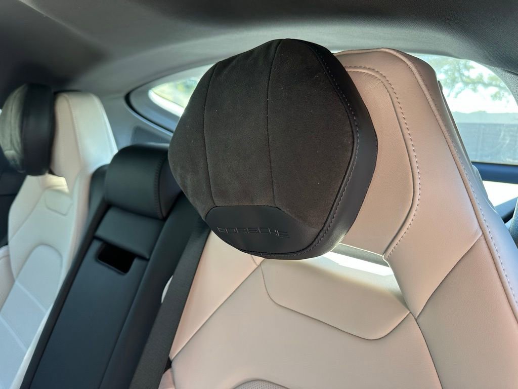 Used 2026 Porsche Panamera image 37