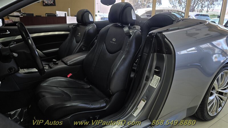 Used 2013 INFINITI G37 Convertible w/ Premium Pkg RWD image 21
