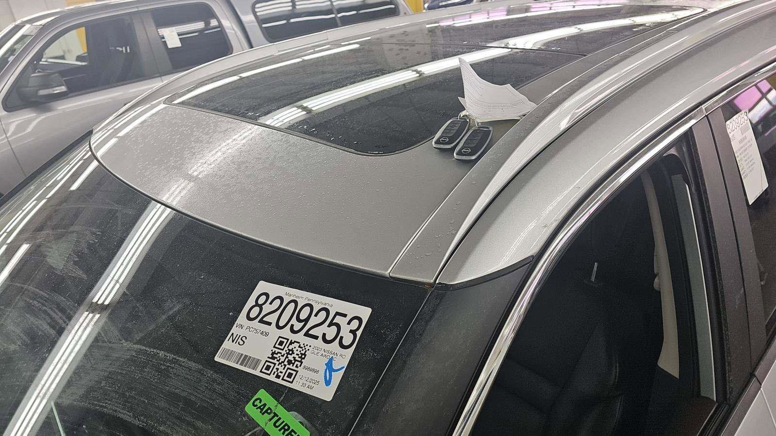 Used 2023 Nissan Rogue SV w/ SV Premium Package image 10