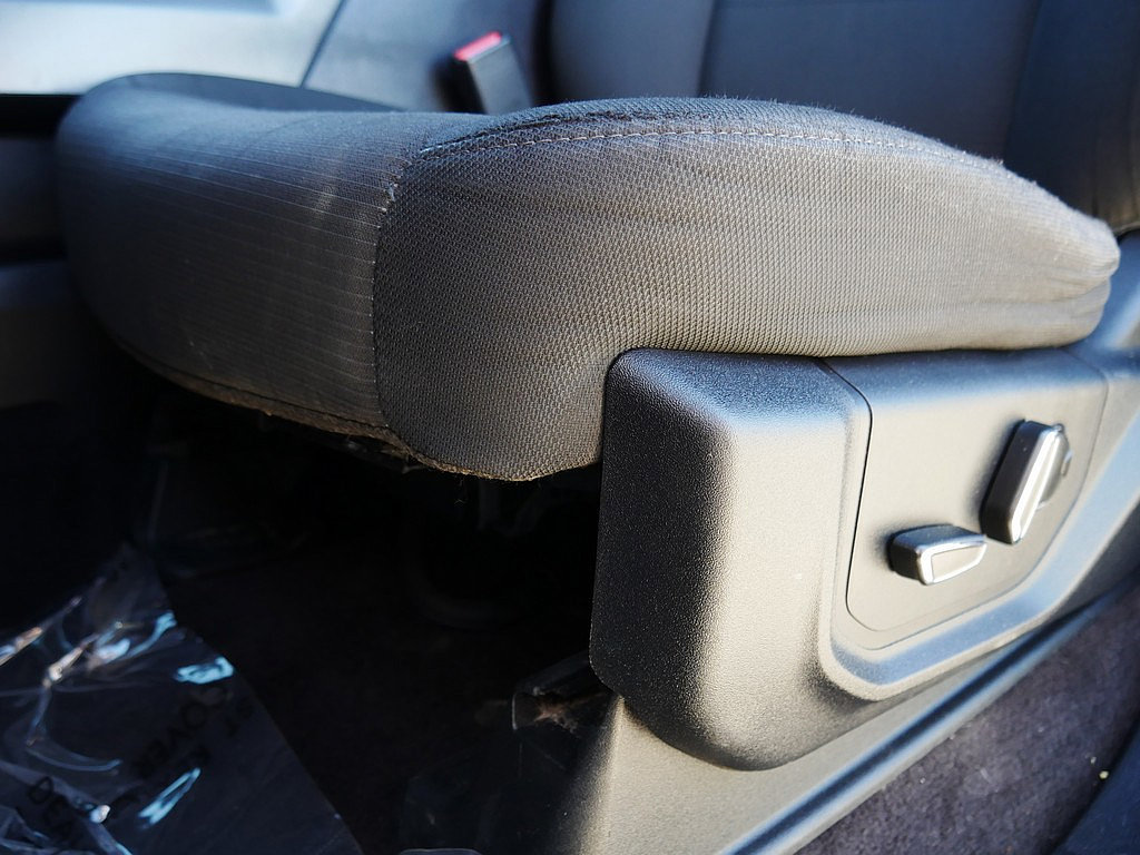 Used 2016 Ford F150 XLT w/ Equipment Group 302A Luxury AWD/4WD image 13