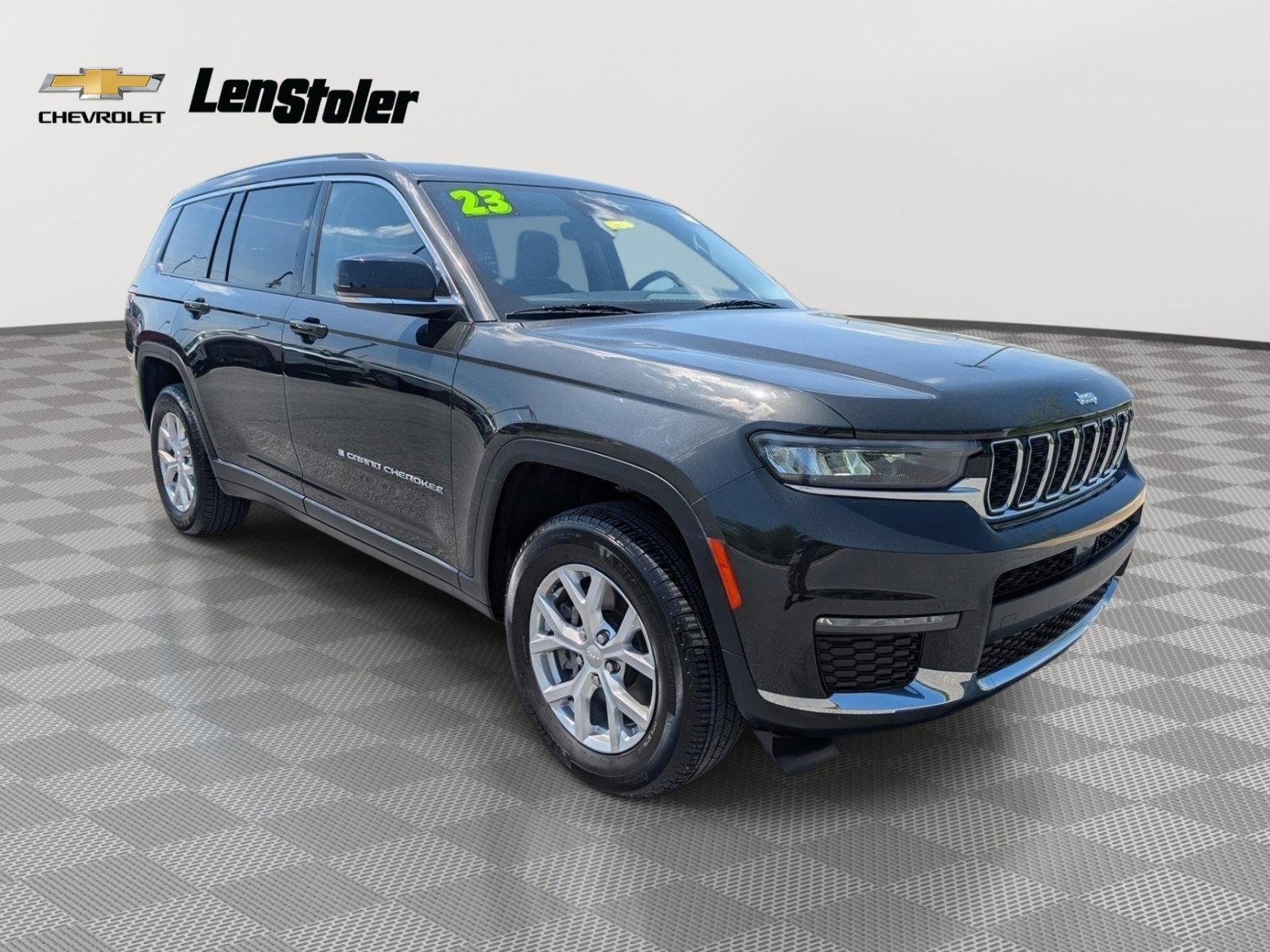 Used 2023 Jeep Grand Cherokee L Limited AWD/4WD image 7