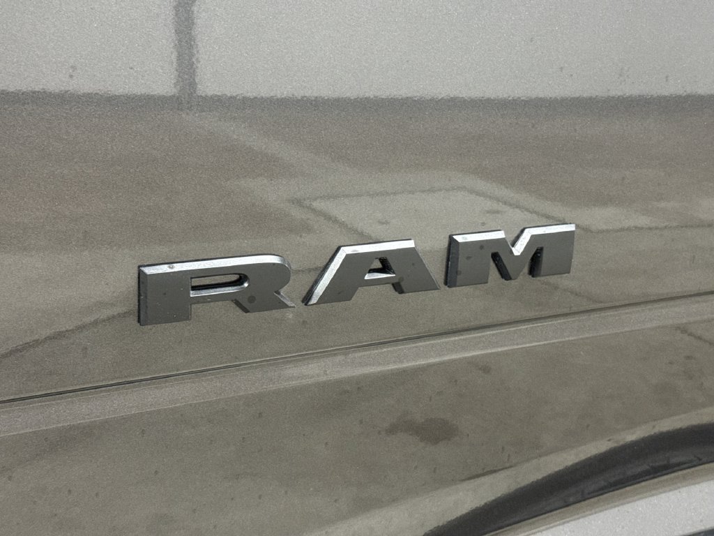New 2026 RAM 3500 Big Horn AWD/4WD image 26