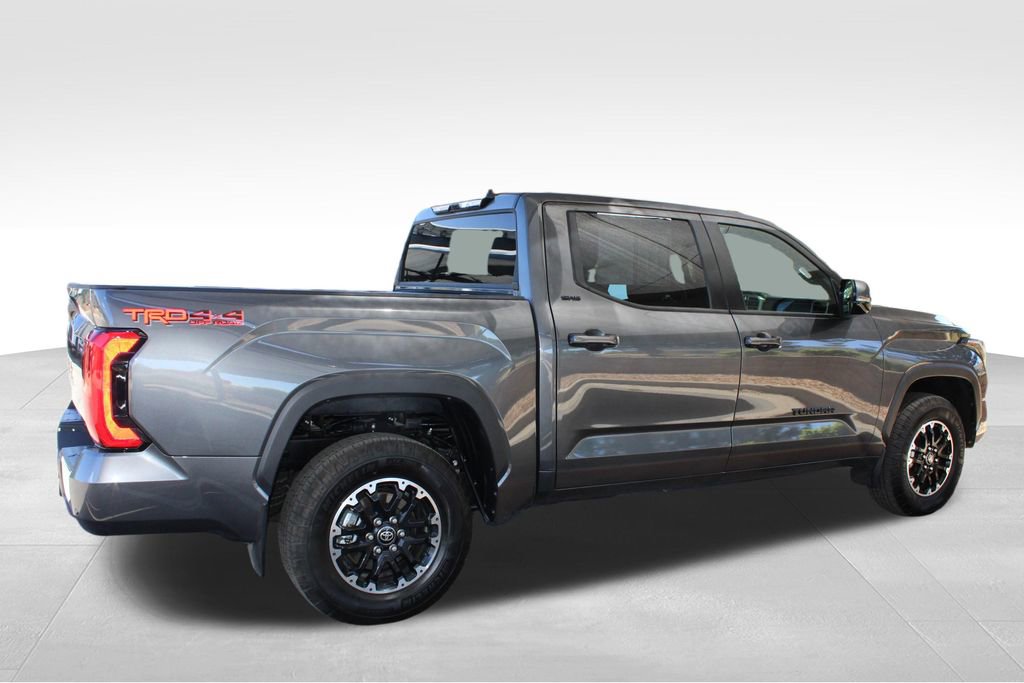 Certified 2025 Toyota Tundra SR5 w/ TRD Off-Road Package AWD/4WD image 15