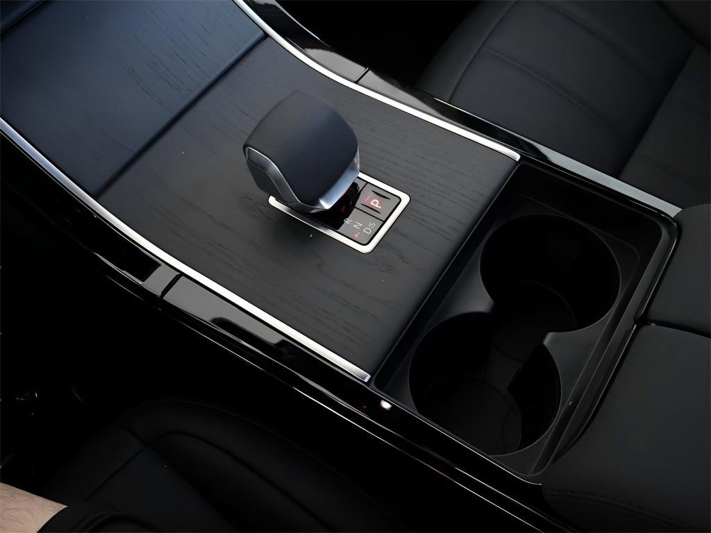 Certified 2026 Land Rover Range Rover Evoque Dynamic SE image 25