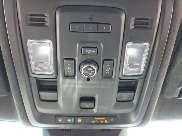 Certified 2023 Cadillac Escalade ESV Premium Luxury Platinum image 29